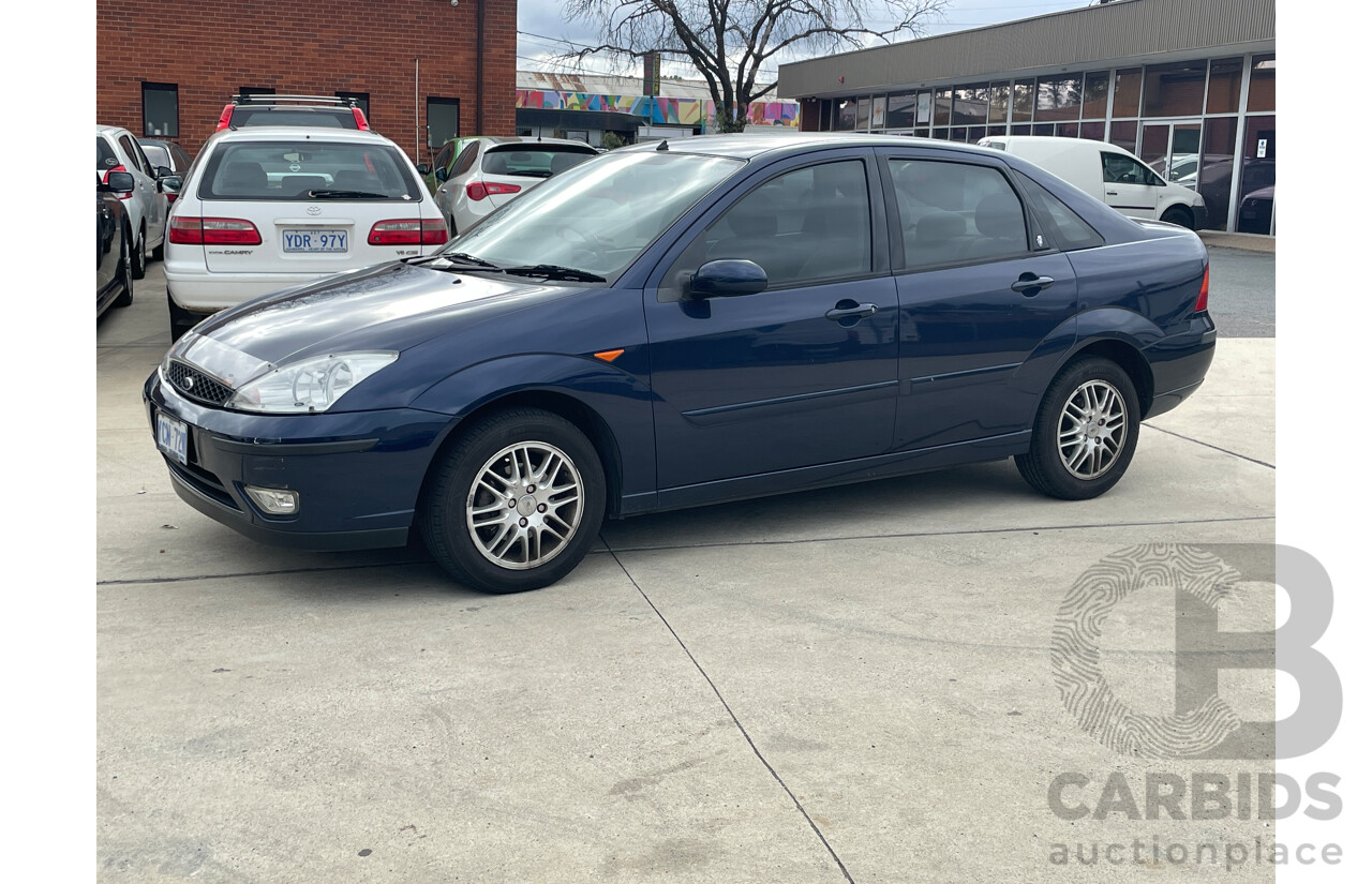 2/2003 Ford Focus GHIA LR 4d Sedan Blue 2.0L