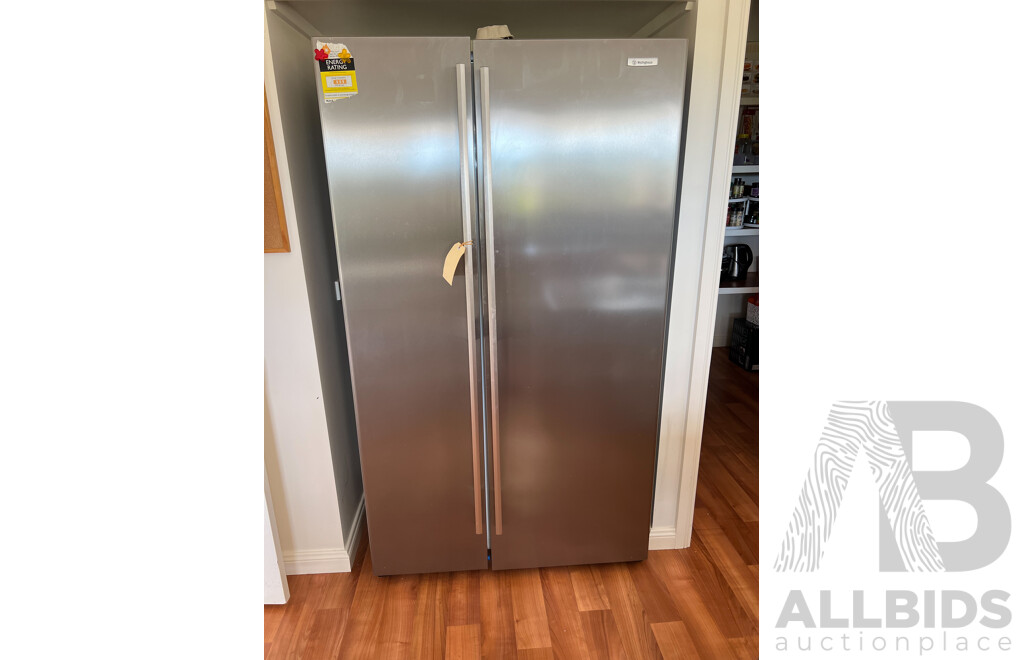 Westinghouse Fridge Side by Side Fridge. 700L Total Volume Model : WSE 7000SA