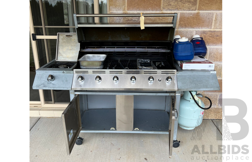 Coolabah 6 Burner Hooded Stainless Steel BBQ With Side Burner BBQ. Includes New Cover, Tools and Drink Cooler Jugs