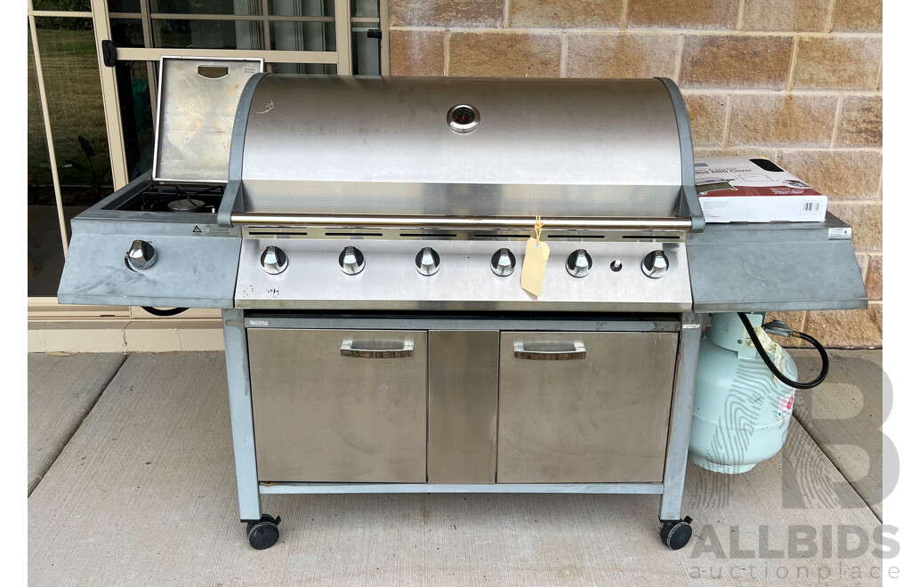 Coolabah 6 Burner Hooded Stainless Steel BBQ With Side Burner BBQ. Includes New Cover, Tools and Drink Cooler Jugs