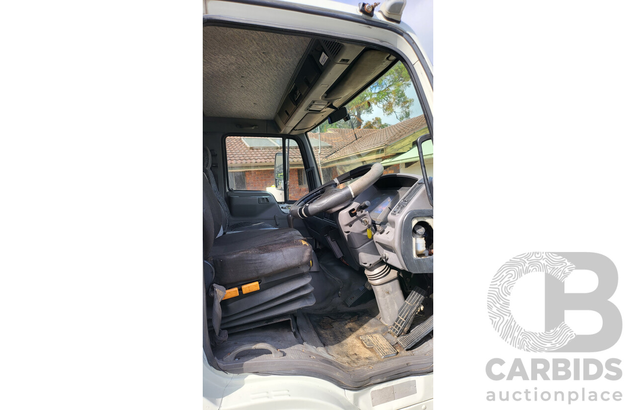 07/1997 HINO FF1J SER C/CAB With 7.8m Tray White Diesel