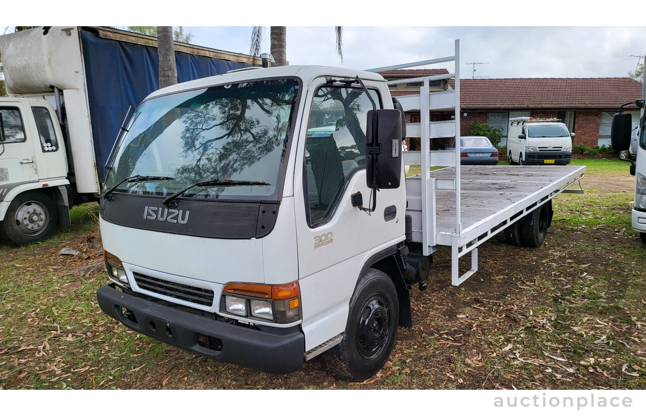 07/1998 Isuzu N8 NP 300 Series 6m Flat Tray Manual Diesel