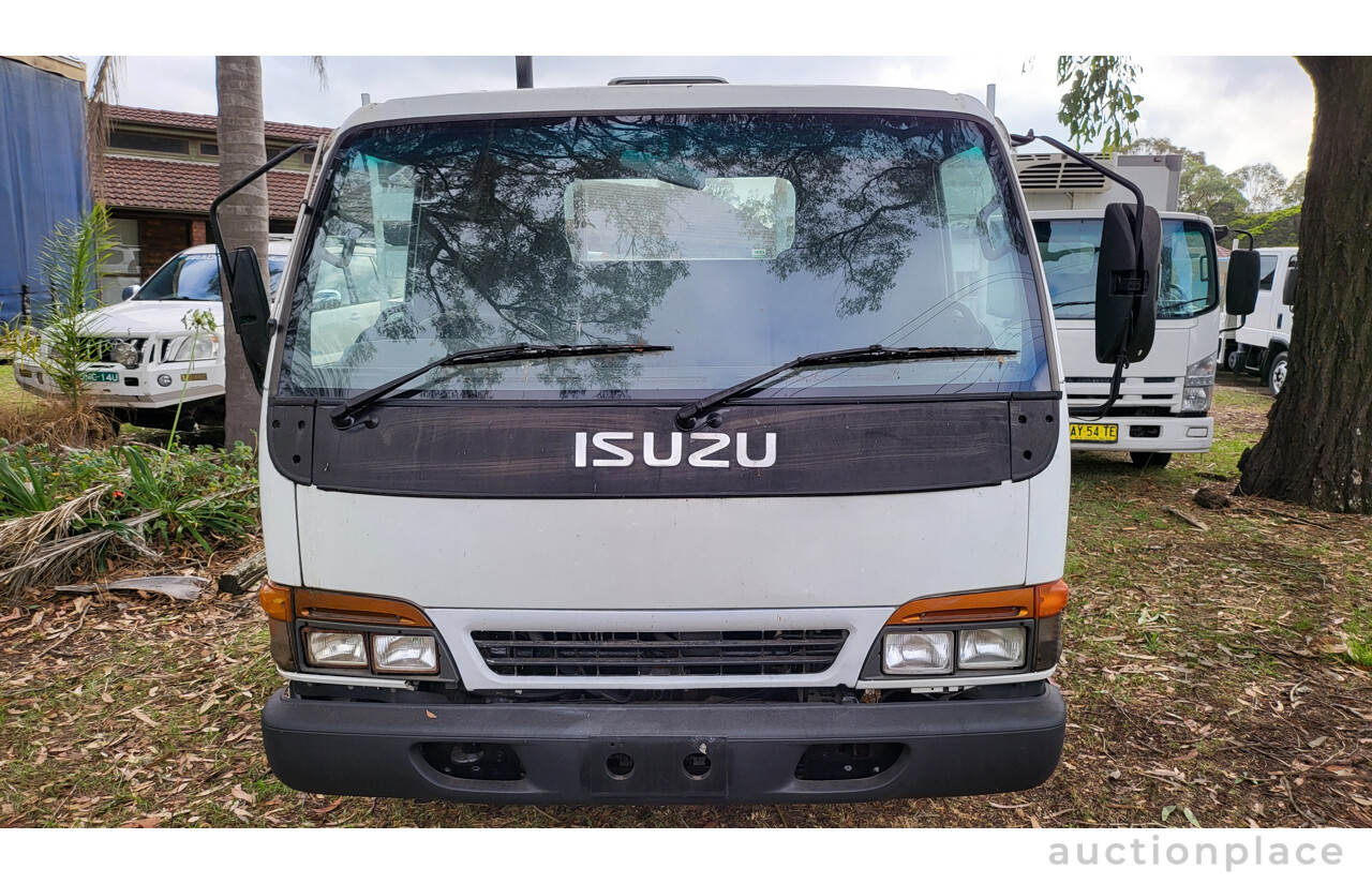 07/1998 Isuzu N8 NP 300 Series 6m Flat Tray Manual Diesel