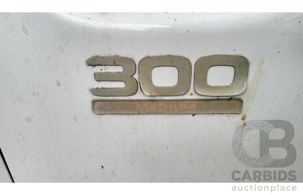 07/1998 Isuzu N8 NP 300 Series 6m Flat Tray Manual Diesel