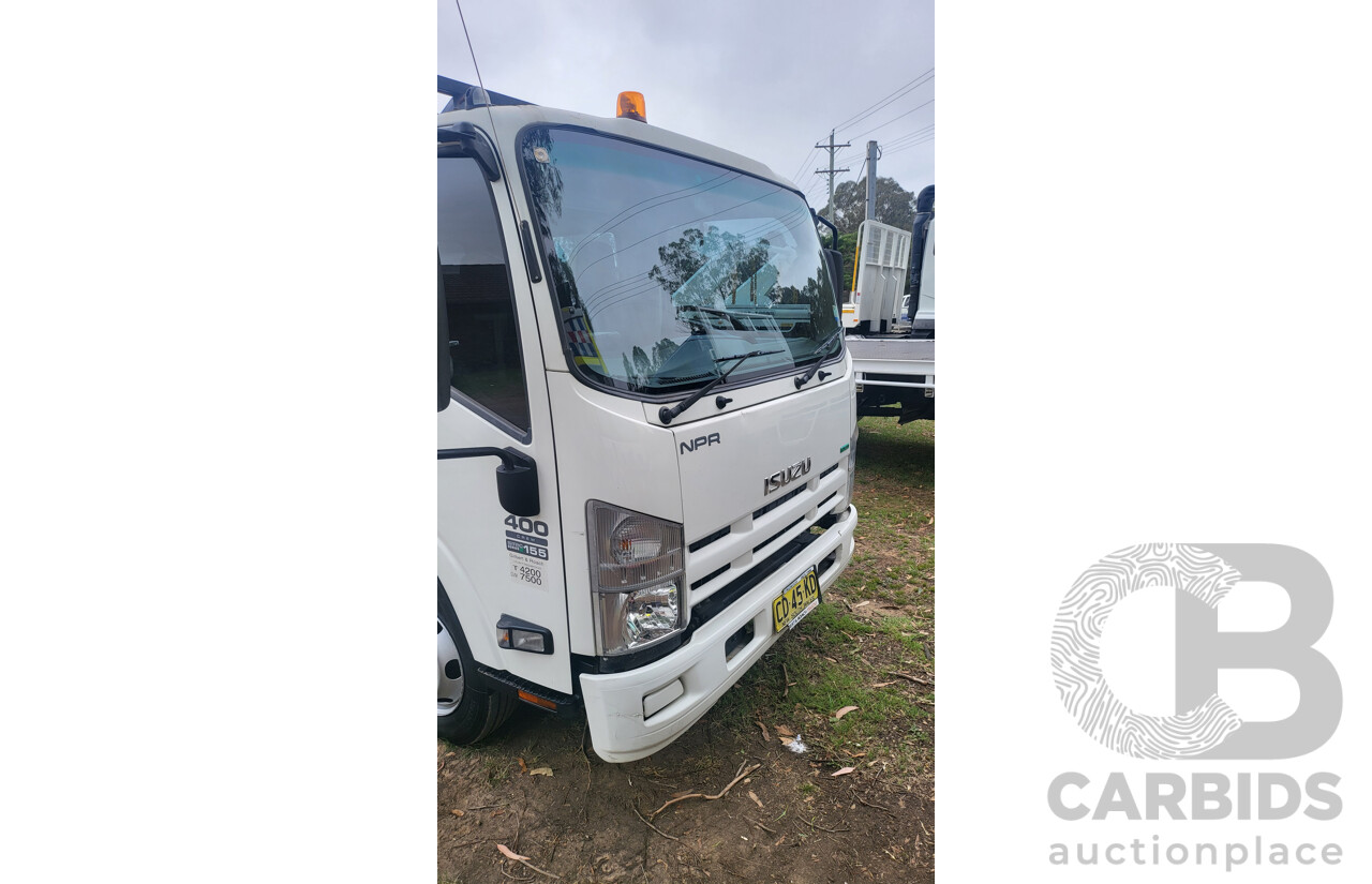 05/2015 Isuzu NPR 400 Crew Cab 5.2L Diesel 4.5m tray