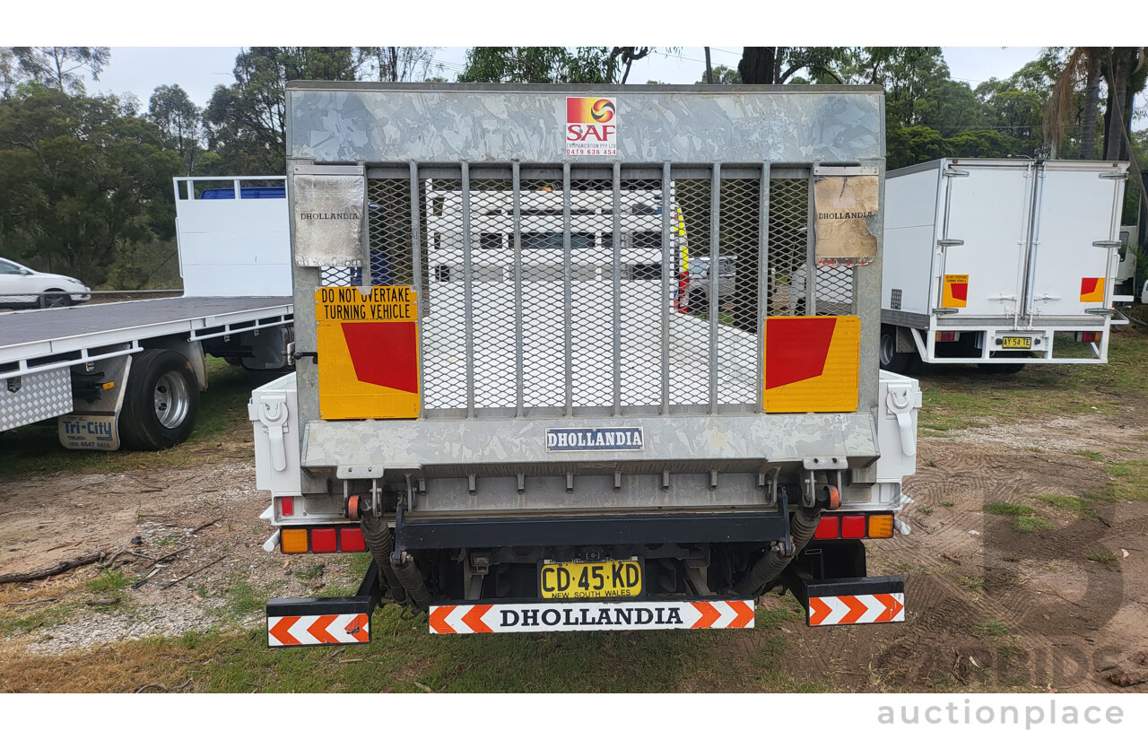 05/2015 Isuzu NPR 400 Crew Cab 5.2L Diesel 4.5m tray