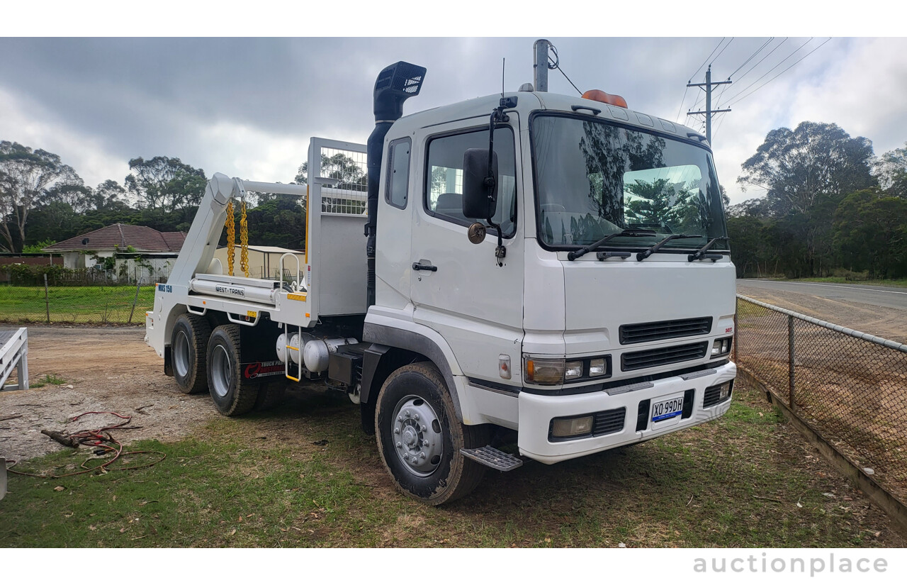 06/2007 Mitsubishi FV500 Skip Bin Truck White 6.4L Diesel