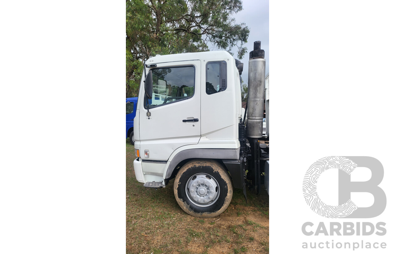 06/2007 Mitsubishi FV500 Skip Bin Truck White 6.4L Diesel