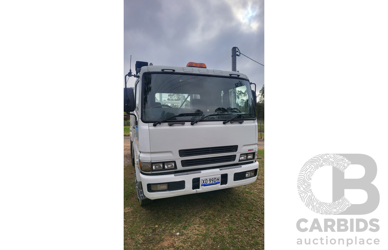 06/2007 Mitsubishi FV500 Skip Bin Truck White 6.4L Diesel