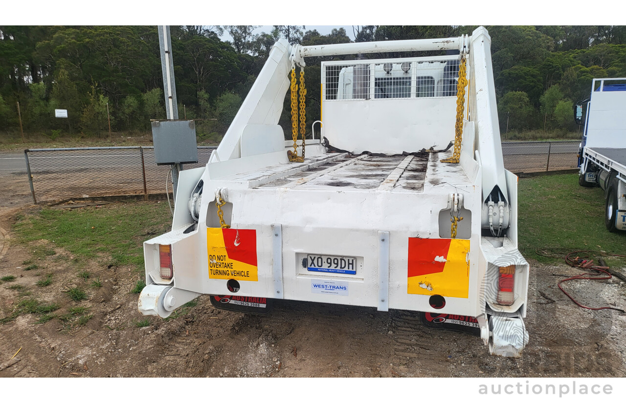 06/2007 Mitsubishi FV500 Skip Bin Truck White 6.4L Diesel