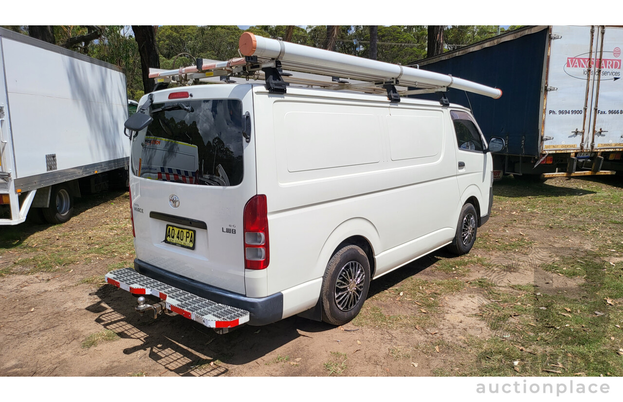 6/2007 Toyota Hiace LWB TRH201R MY07 4d Van White 2.7L, 1 owner