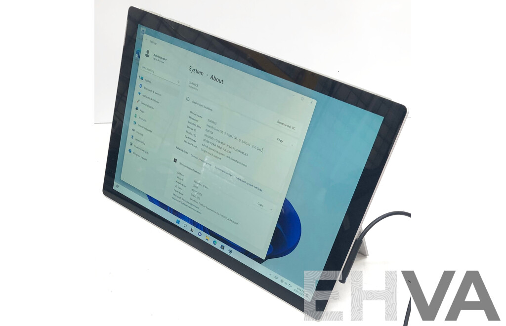Microsoft (1796) Surface Pro 5 Intel Core i5 (7300U) 2.60GHz-3.50GHz 2-Core CPU 128GB 12.3-Inch Touchscreen Detachable Laptop