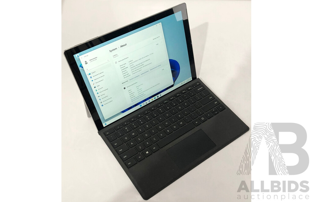 Microsoft (1796) Surface Pro 5 Intel Core i5 (7300U) 2.60GHz-3.50GHz 2-Core CPU 128GB 12.3-Inch Touchscreen Detachable Laptop