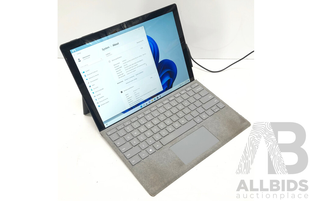 Microsoft (1796) Surface Pro 6 Intel Core i5 (8350U) 1.70GHz-3.60GHz 4-Core CPU 256GB 12.3-Inch Touchscreen Detachable Laptop