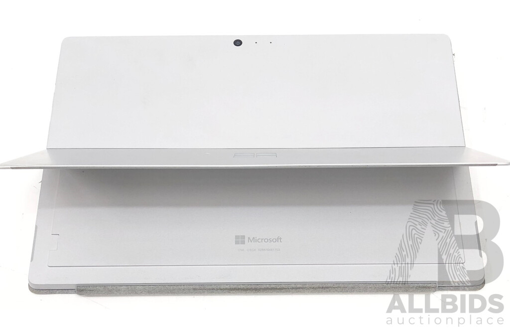 Microsoft (1796) Surface Pro 5 Intel Core i5 (7300U) 2.60GHz-3.50GHz 2-Core CPU 128GB 12.3-Inch Touchscreen Detachable Laptop