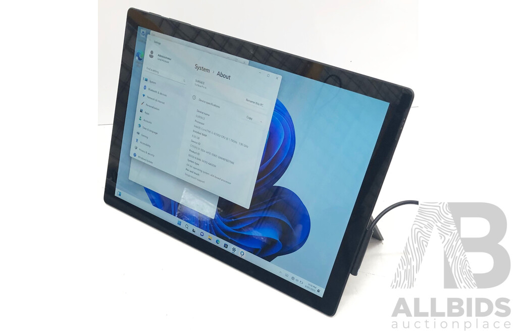 Microsoft (1796) Surface Pro 6 Intel Core i5 (8350U) 1.70GHz-3.60GHz 4-Core CPU 256GB 12.3-Inch Touchscreen Detachable Laptop