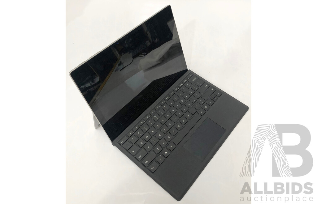 Microsoft (1866) Surface Pro 7 Intel Core i5 (1035G4) 1.10GHz-3.70GHz 4-Core CPU 128GB 12.3-Inch Touchscreen Detachable Laptop