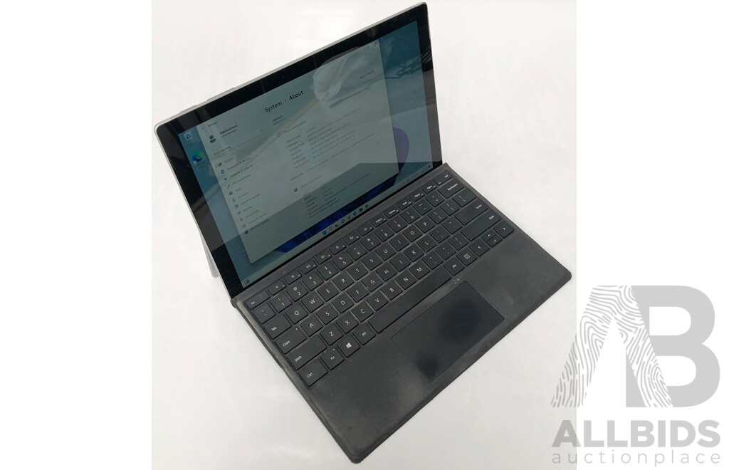 Microsoft (1866) Surface Pro 7 Intel Core i5 (1035G4) 1.10GHz-3.70GHz 4-Core CPU 128GB 12.3-Inch Touchscreen Detachable Laptop