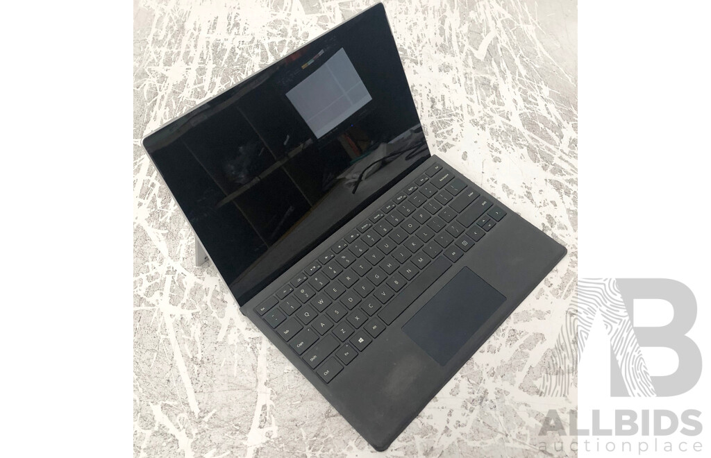 Microsoft (1866) Surface Pro 7 Intel Core i5 (1035G4) 1.10GHz-3.70GHz 4-Core CPU 128GB 12.3-Inch Touchscreen Detachable Laptop