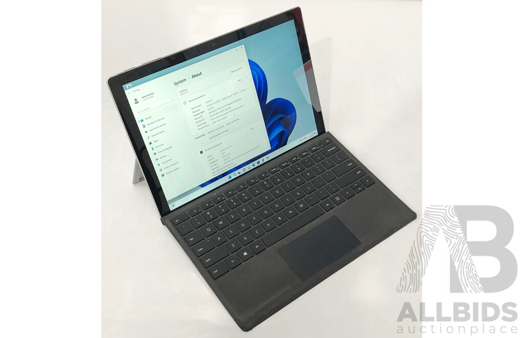 Microsoft (1796) Surface Pro 5 Intel Core i5 (7300U) 2.60GHz-3.50GHz 2-Core CPU 128GB 12.3-Inch Touchscreen Detachable Laptop