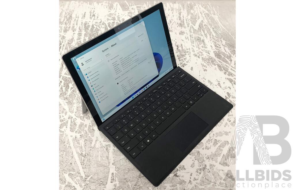 Microsoft (1866) Surface Pro 7 Intel Core i5 (1035G4) 1.10GHz-3.70GHz 4-Core CPU 128GB 12.3-Inch Touchscreen Detachable Laptop