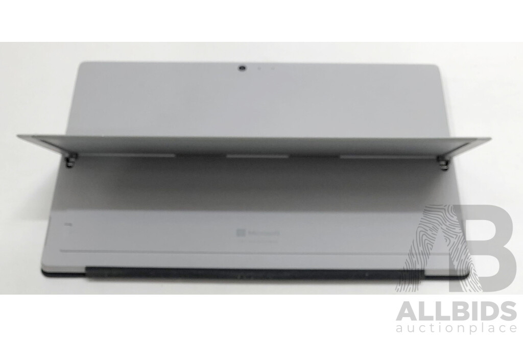 Microsoft (1796) Surface Pro 6 Intel Core i5 (8350U) 1.70GHz-3.60GHz 4-Core CPU 128GB 12.3-Inch Touchscreen Detachable Laptop