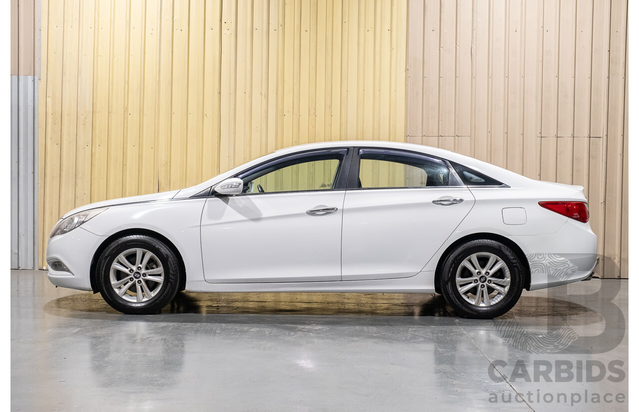 9/2011 Hyundai i45 Active YF MY11 4d Sedan White 2.4L