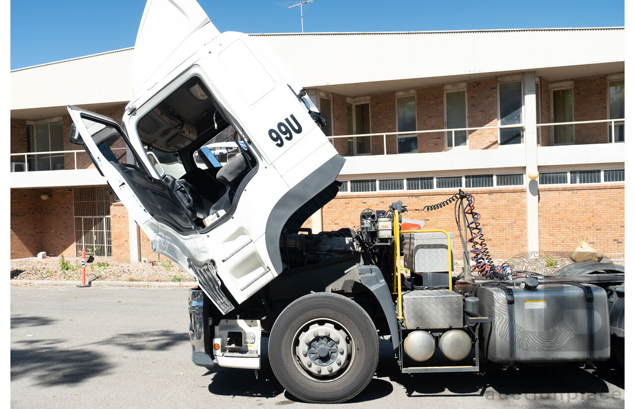 02/2019 Hino SS 2848 700 Series 6x4 Prime Mover Turbo Diesel