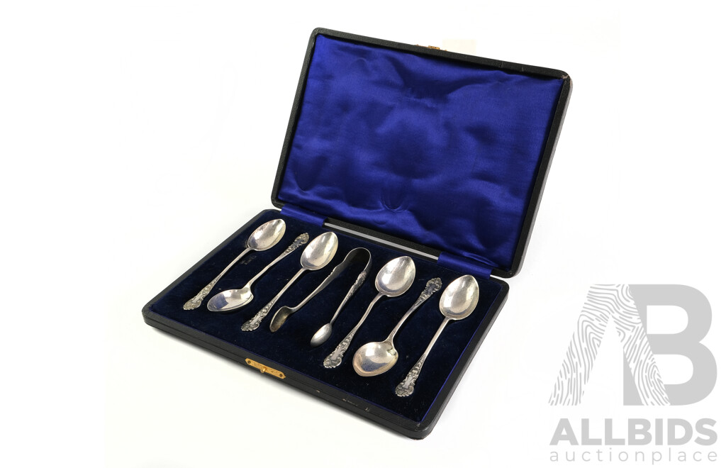 Antique Sterling Silver Spoon and Sugar Nip Set in Original Case, Charles Wilkes, Birmingham, 1908 - Total Weight 47 Grams