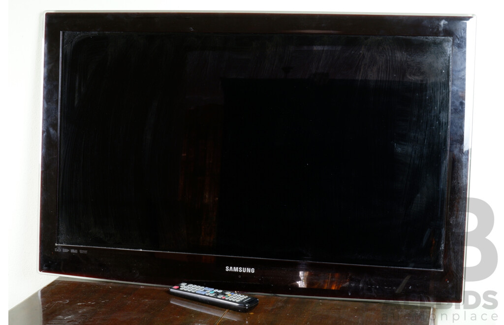 Samsung Model UA40B6000VF TV with Remote