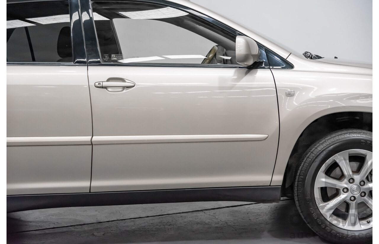 4/2003 Lexus Rx330 Sports MCU38R 4d Wagon Beige 3.3L V6