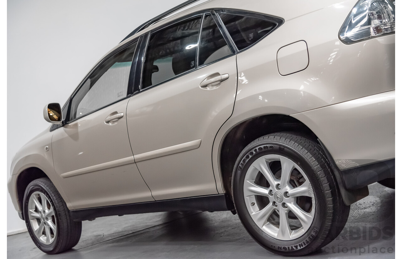 4/2003 Lexus Rx330 Sports MCU38R 4d Wagon Beige 3.3L V6
