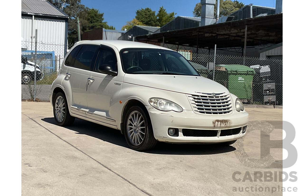 8/2006 Chrysler Pt Cruiser Grand Tourer MY06 5d Hatchback Cream 2.4L