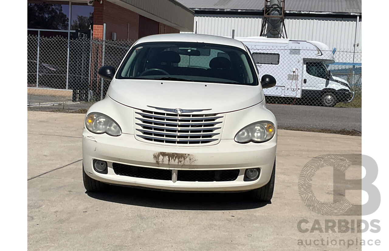 8/2006 Chrysler Pt Cruiser Grand Tourer MY06 5d Hatchback Cream 2.4L