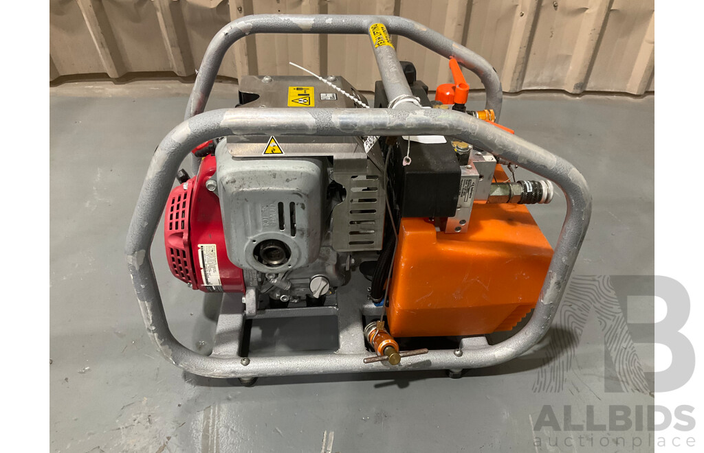 HOLMATRO Hydraulic Pump PU 30  - Approximate ORP $2500