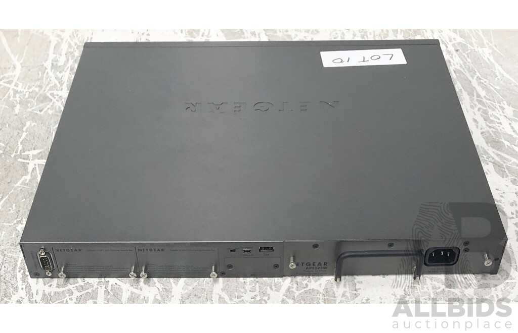 Netgear (M5300-28G-POE+) ProSafe 24-Port Gigabit Ethernet L2 + PoE+ Managed Switch With 10Gigabit Stacking