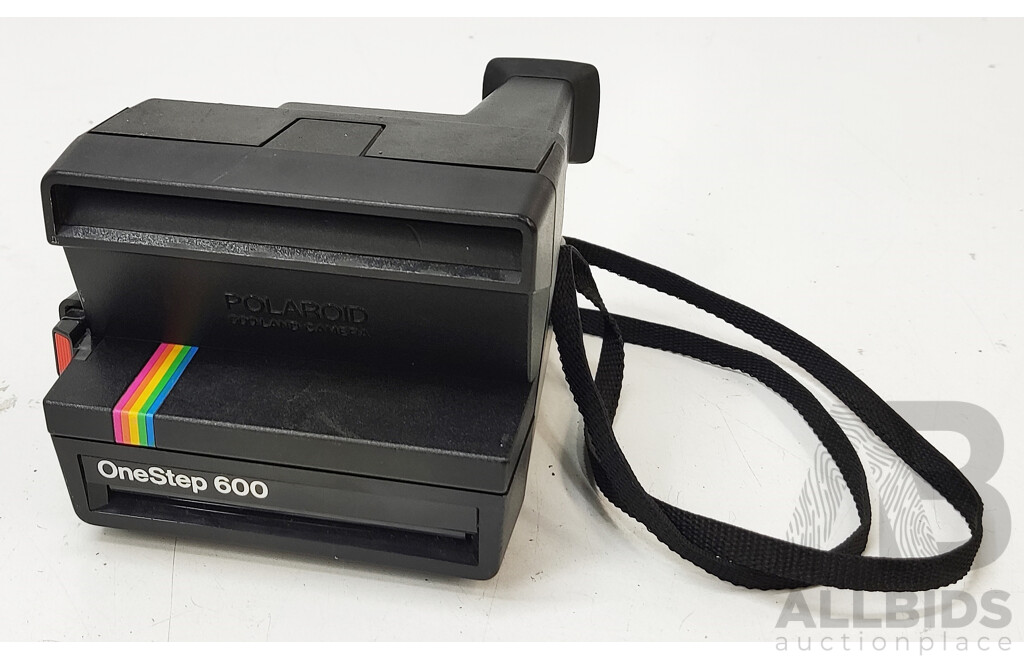 Polaroid OneStep 600 Land Camera
