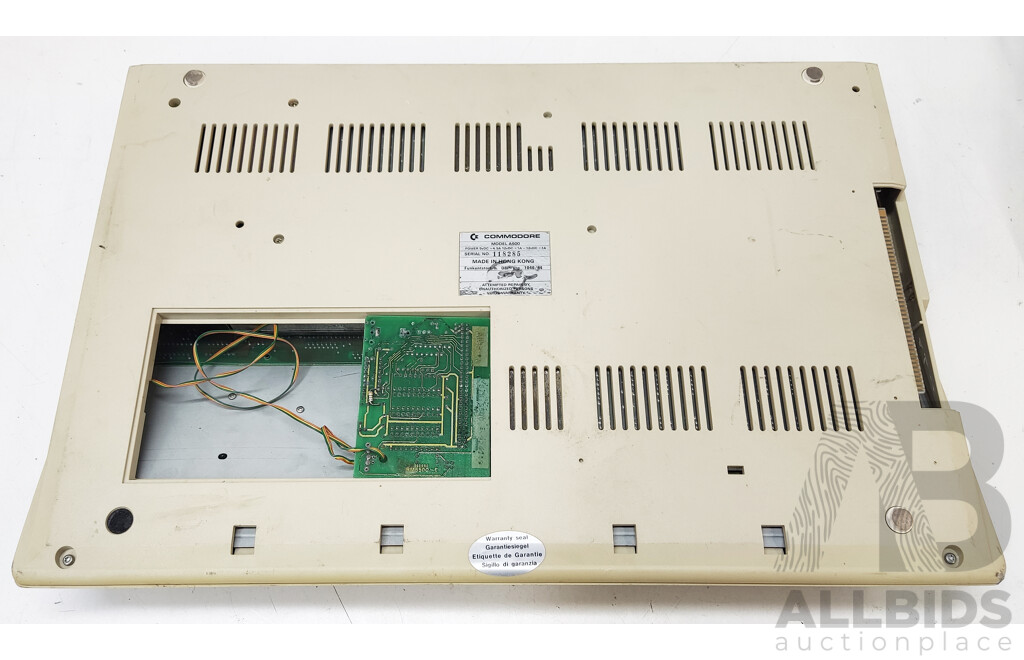Commodore (A500) Amiga A500 Desktop Computer