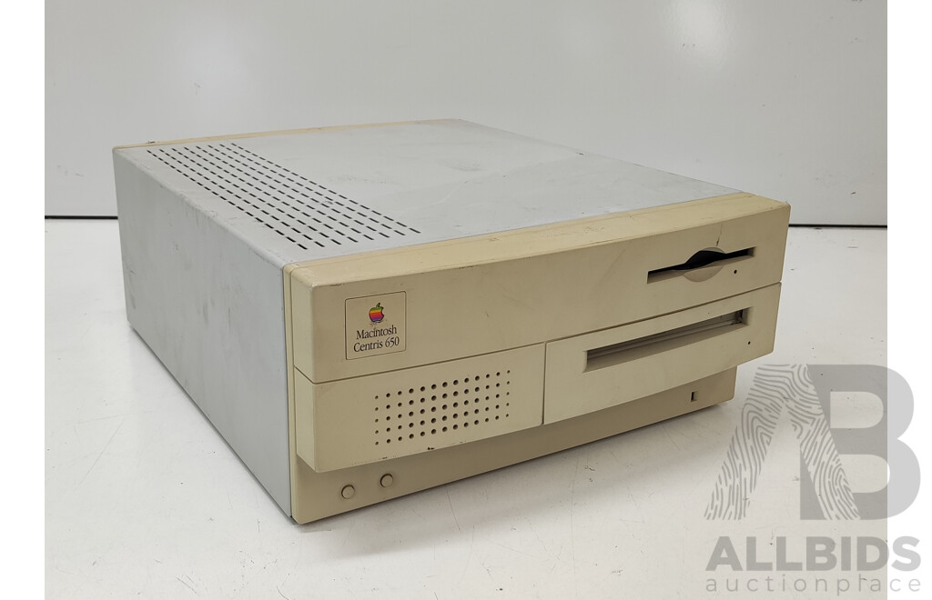 Apple (M1205) Macintosh Centris 650 Desktop Computer 