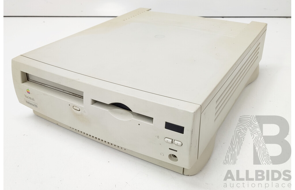 Apple (M3076) Macintosh Performa L630 Desktop Computer