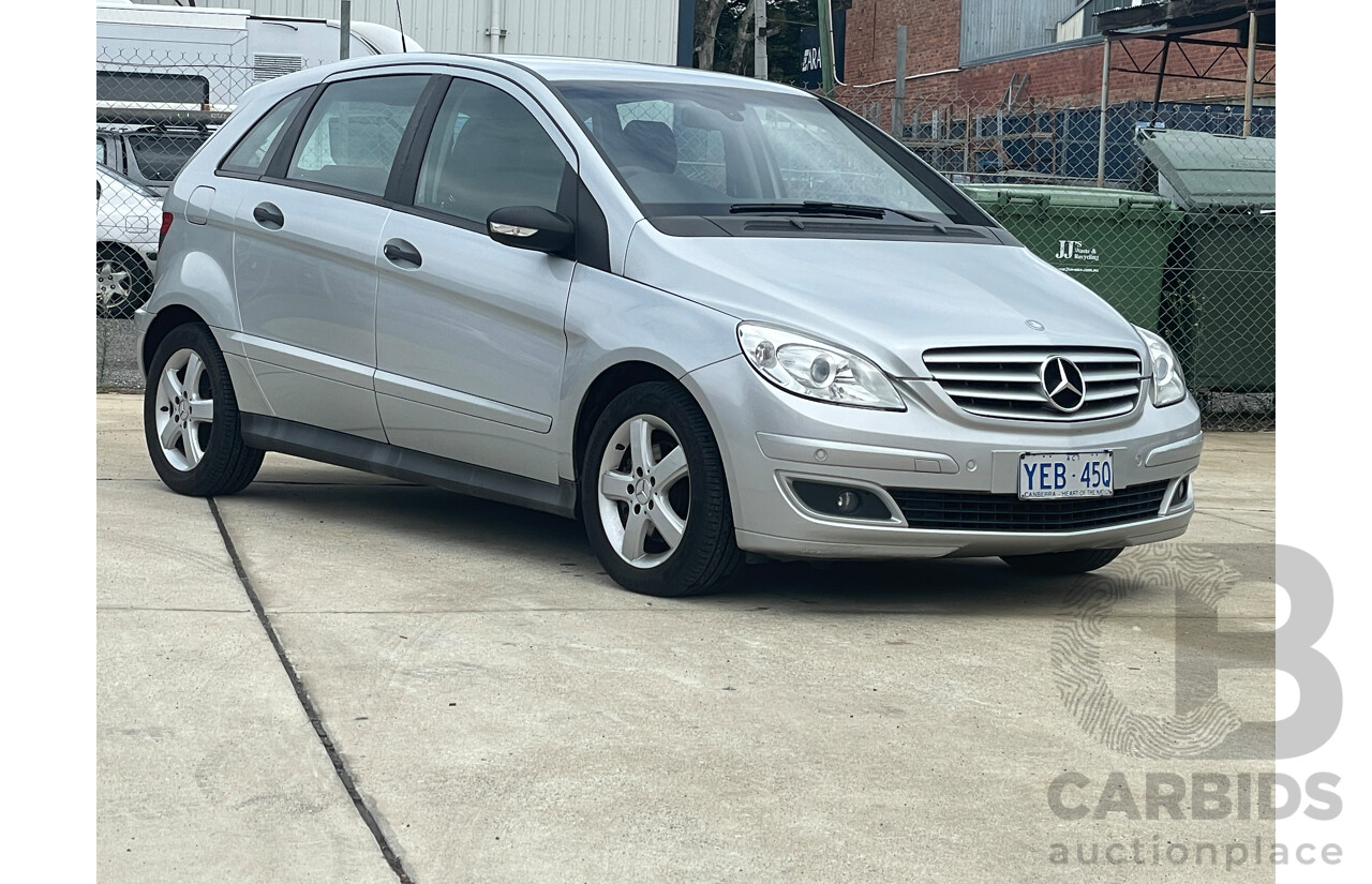 2/2006 Mercedes-Benz B200  245 5d Hatchback Silver 2.0L