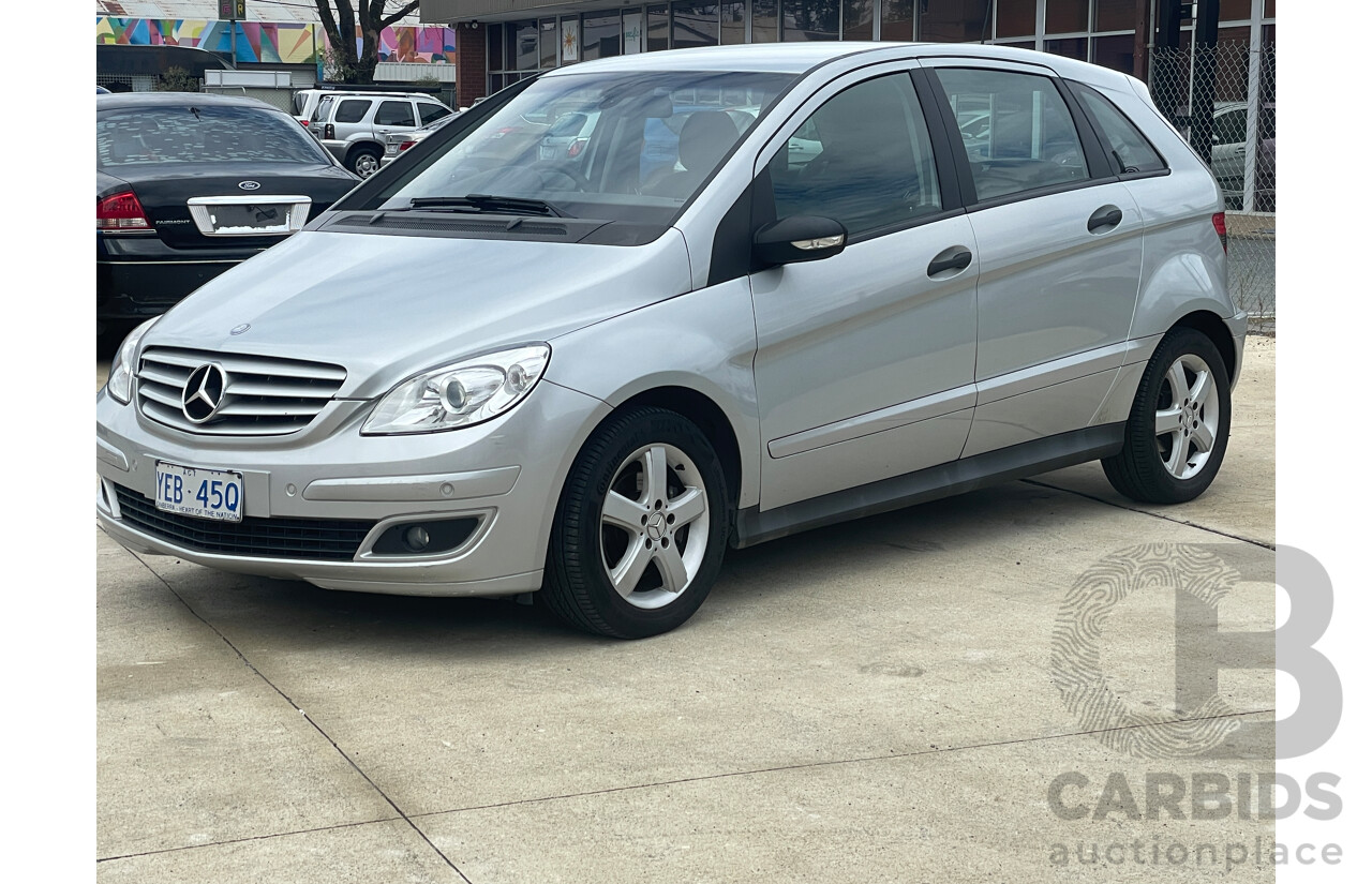 2/2006 Mercedes-Benz B200  245 5d Hatchback Silver 2.0L