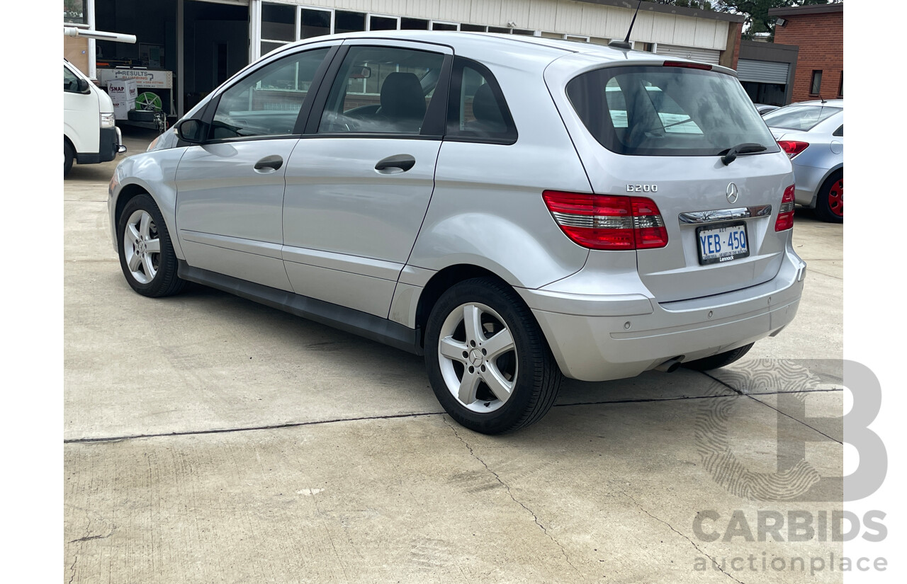 2/2006 Mercedes-Benz B200  245 5d Hatchback Silver 2.0L