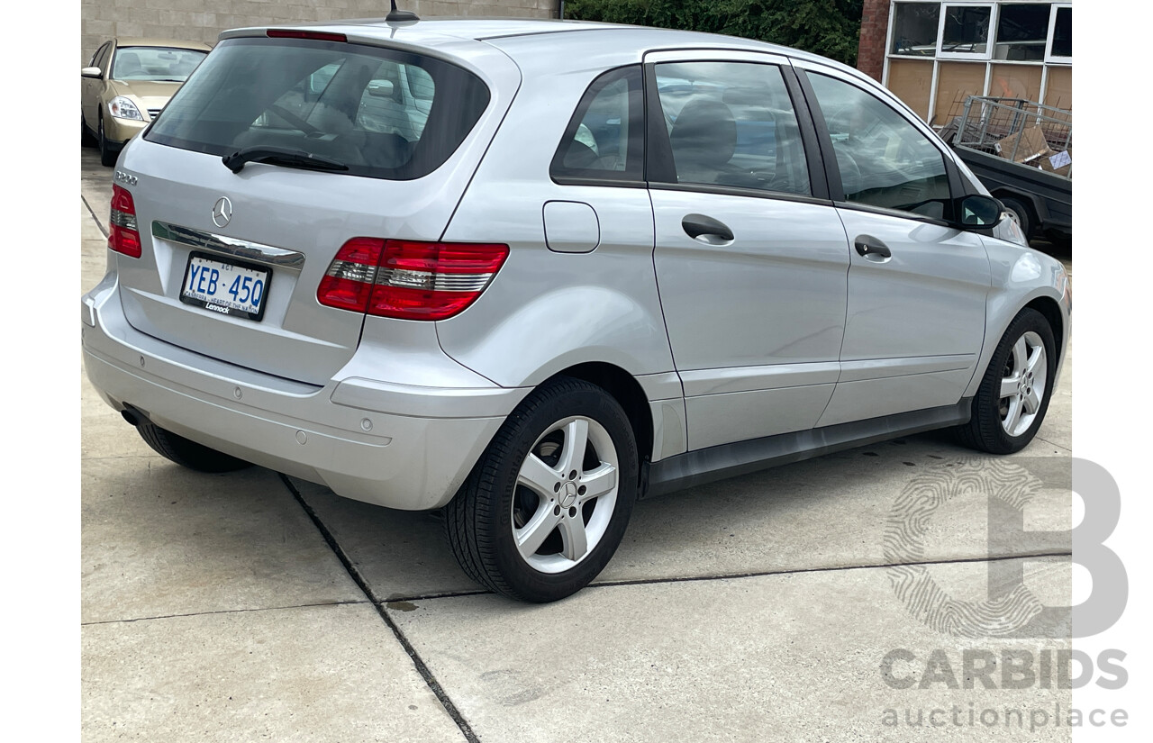 2/2006 Mercedes-Benz B200  245 5d Hatchback Silver 2.0L