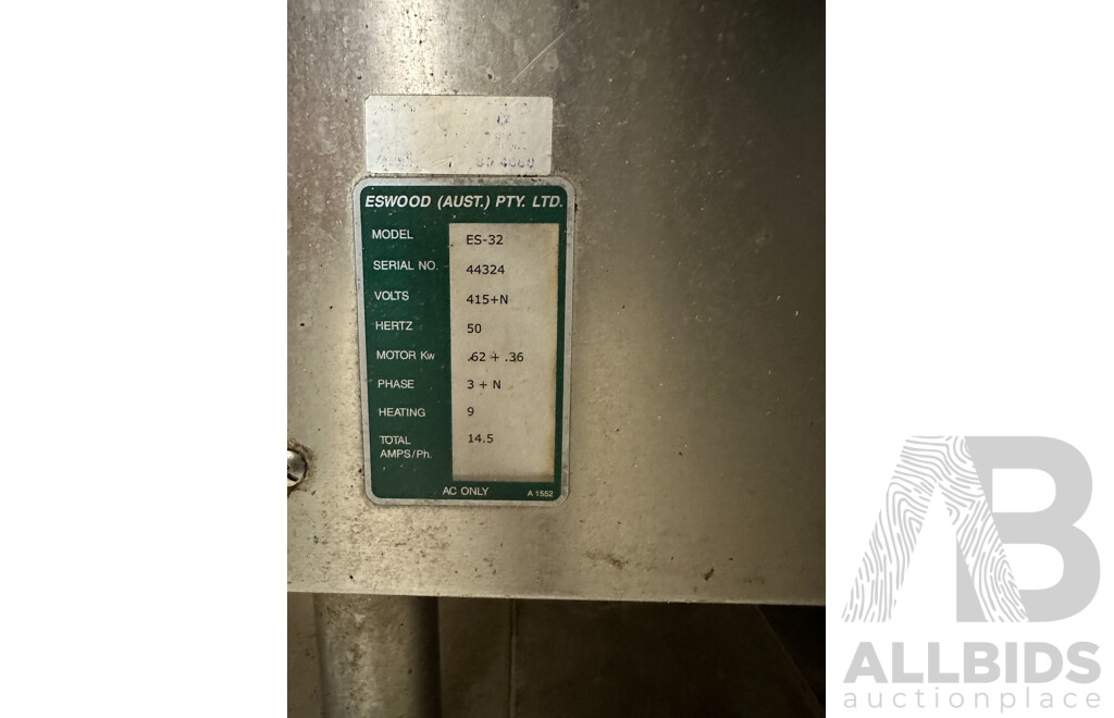 Eswood  Commercial Dishwasher ES-32 Serial No 44324