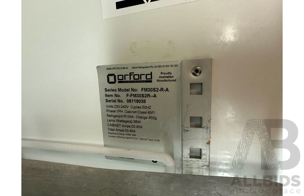 Oxford Commercial Upright Fridge FM30S2 R-a