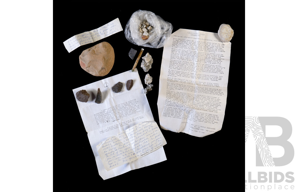 Collection Aboriginal Artefacts Including Spear Points, Grinding Stone (Muller), Plus Various Geological Specimens