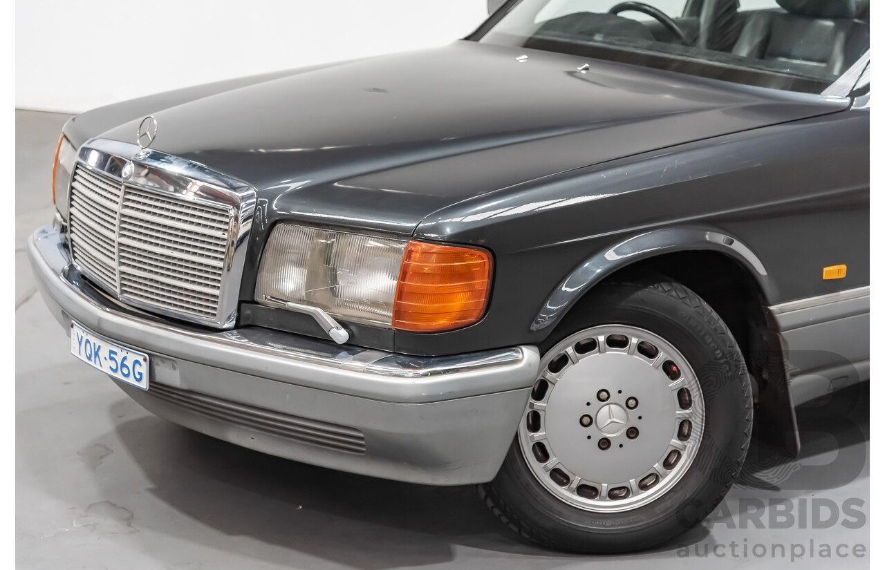 1/1988 Mercedes-Benz 560 SEL W126 4d Sedan Black 5.5L V8