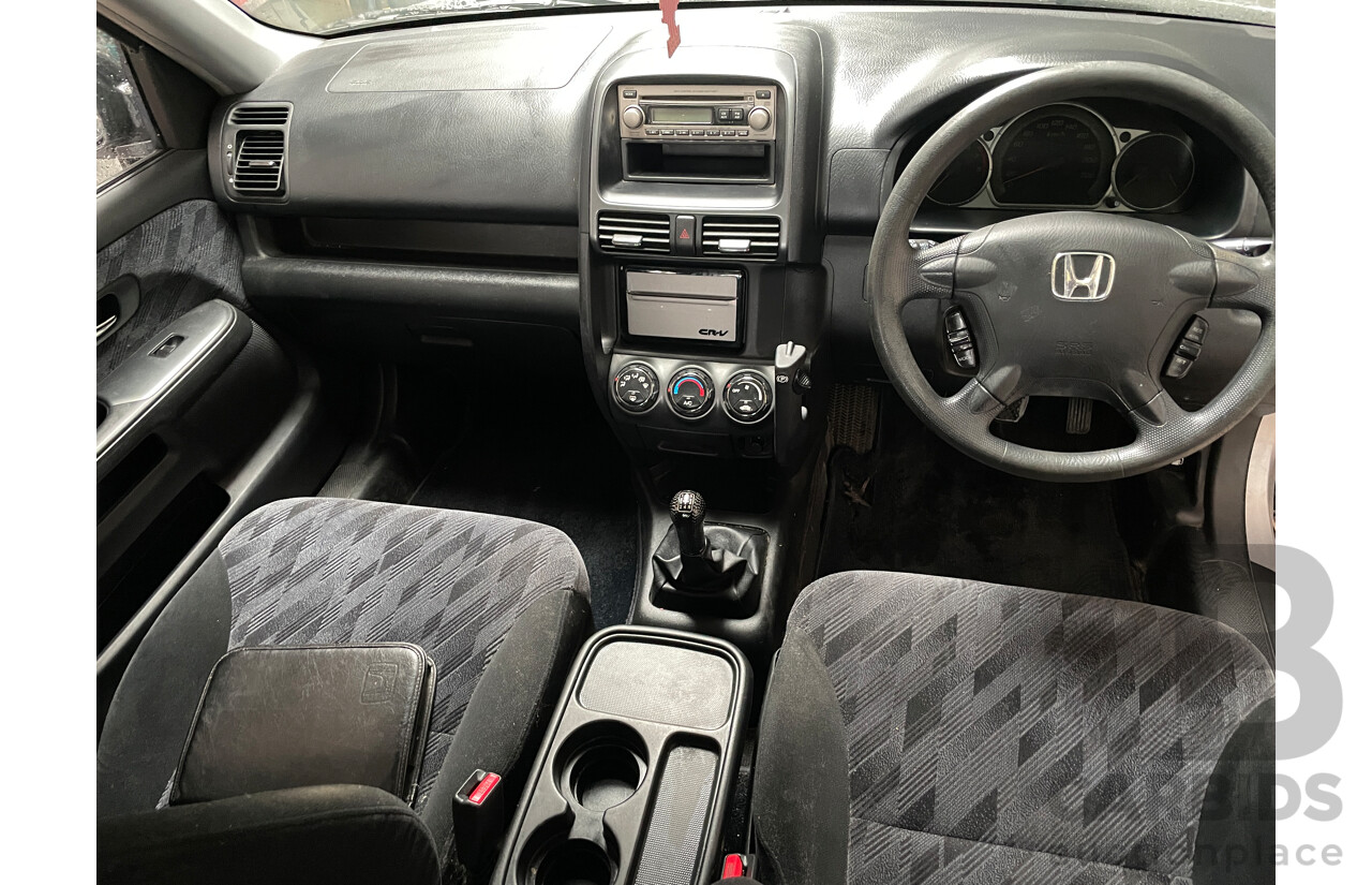 1/2004 Honda CRV (4x4) 2005 UPGRADE 4d Wagon Silver 2.4L