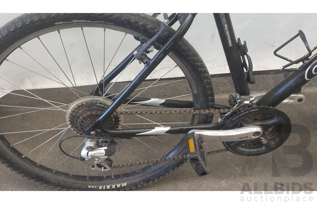 Giant Sedona CX 19 Inch Front Suspension Mountain Bike